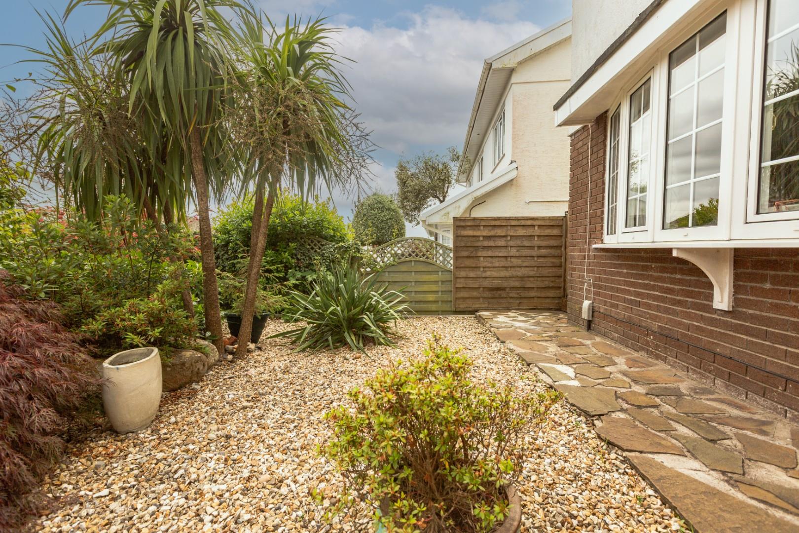 St. Andrews Close, Mayals, Swansea, SA3 5DZ